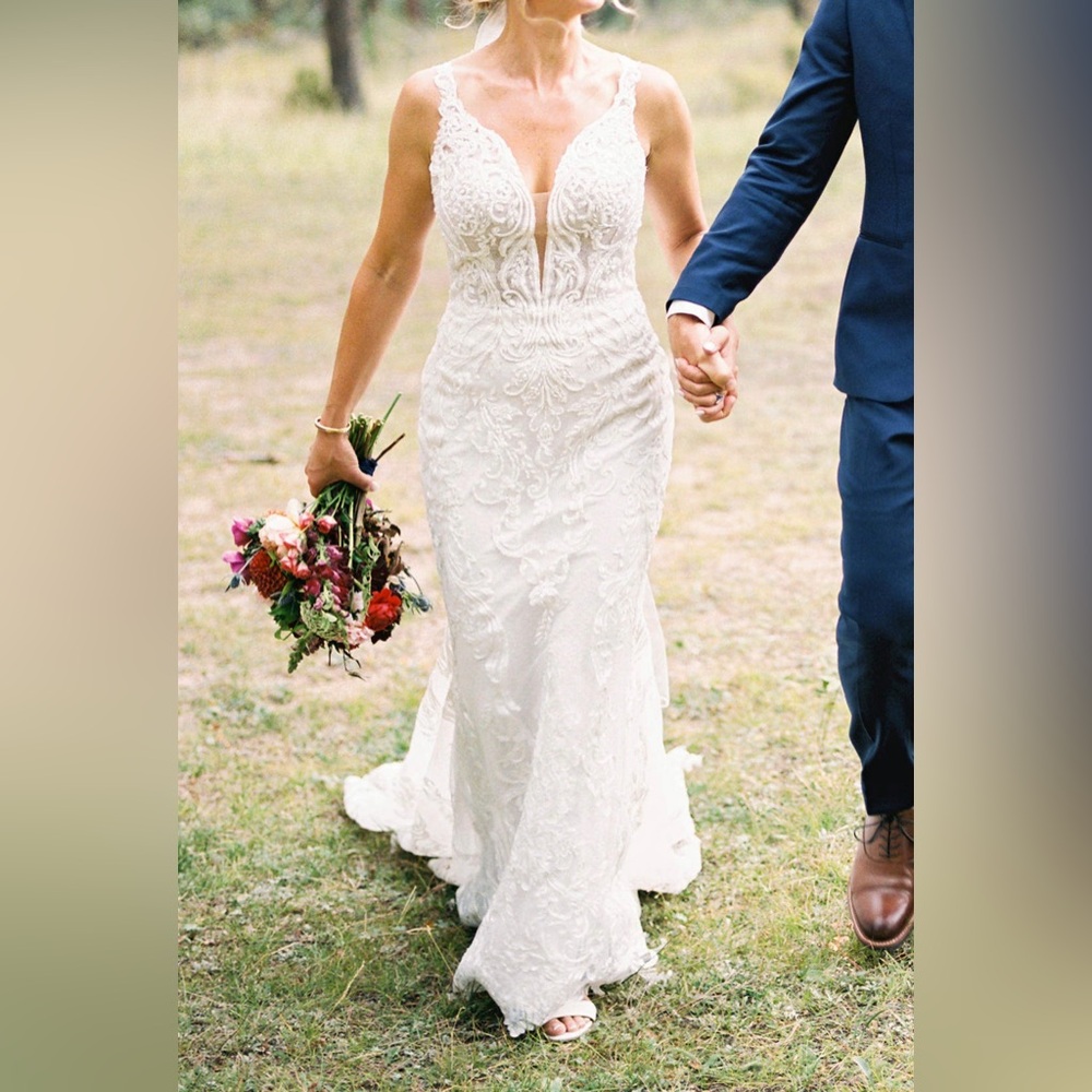 Maggie Sottero Hamilton Wedding Dress - Picture 2 of 9